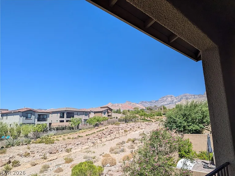 719 Foreign Reef Way — Photo 32