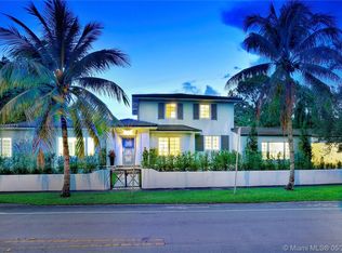 2320 Segovia Cir, Coral Gables, FL 33134