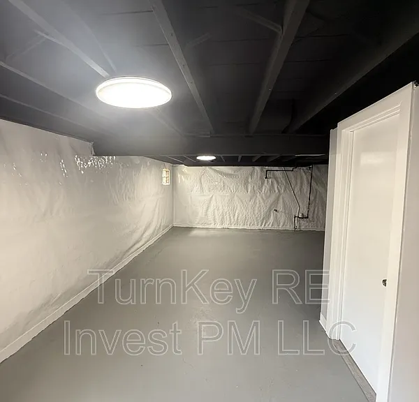 18343 Oakwood Ave #1 — Photo 12