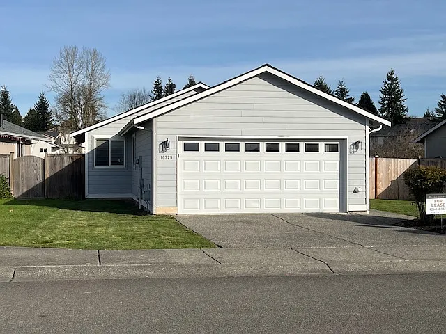10329 60th Ave NE — Photo 2
