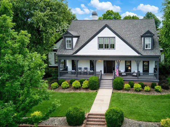 732 Heritage Park Ln, Birmingham, AL 35226