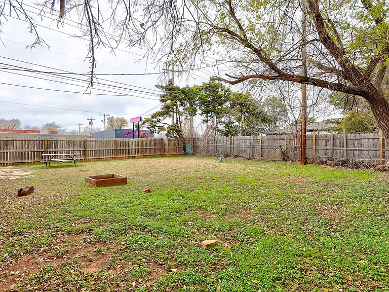 2849 Cambridge Ct — Photo 30