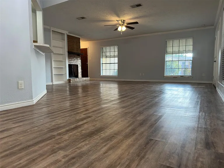 13258 Bluff View Dr — Photo 4