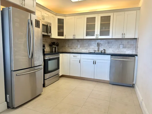 1905 Bermuda Cir APT L4, Pompano Beach, FL 33066