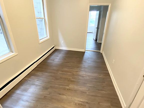 3rd image of 100 S Essex Ave APT 2