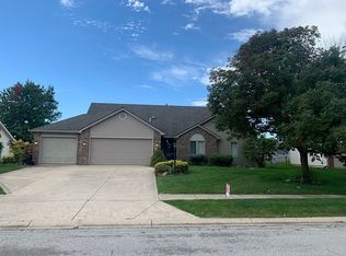 8725 Crosier Ln, Fort Wayne, IN 46825