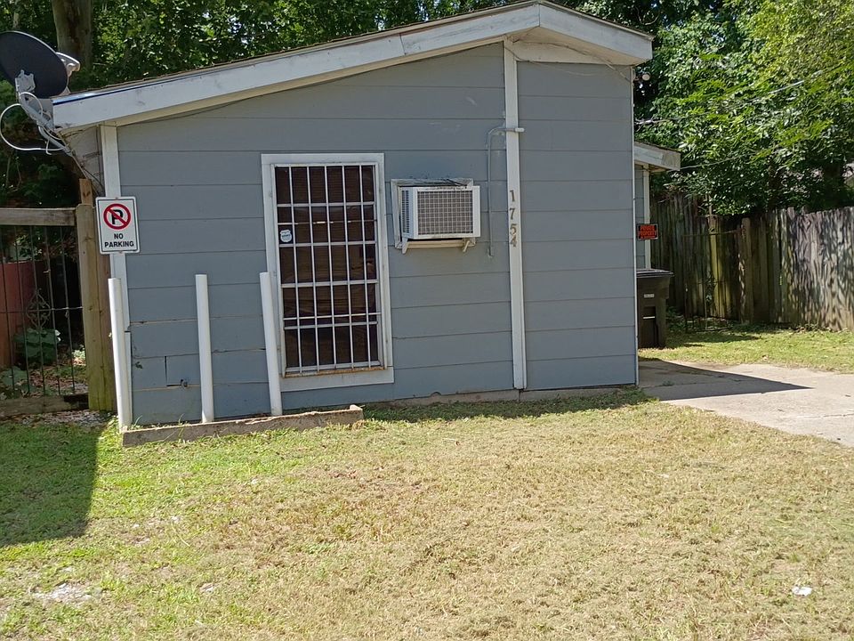 1st image of 1754 Wisteria St