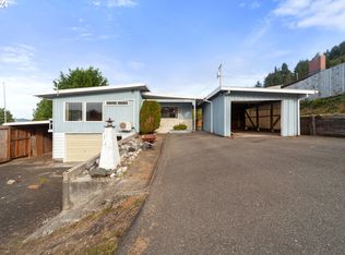 880 Rowe St, Reedsport, OR 97467