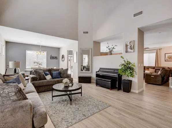 10417 Walworth Ave, Las Vegas, NV 89166