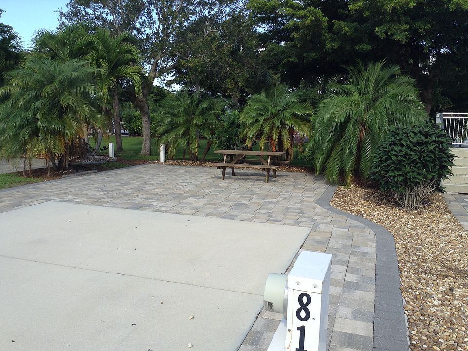 1st image of 816 Gulf Waters Blvd