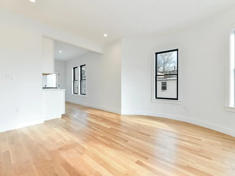 103 Old Harbor St #201 — Photo 4