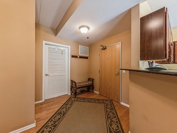 2nd image of 410 W Mahogany Ct Unit 212