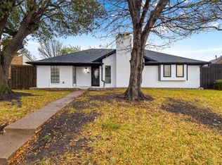 706 Brookdale Cir, Garland, TX