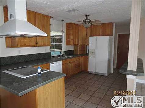 3rd image of 2771 NE Pinecrest Lakes Blvd