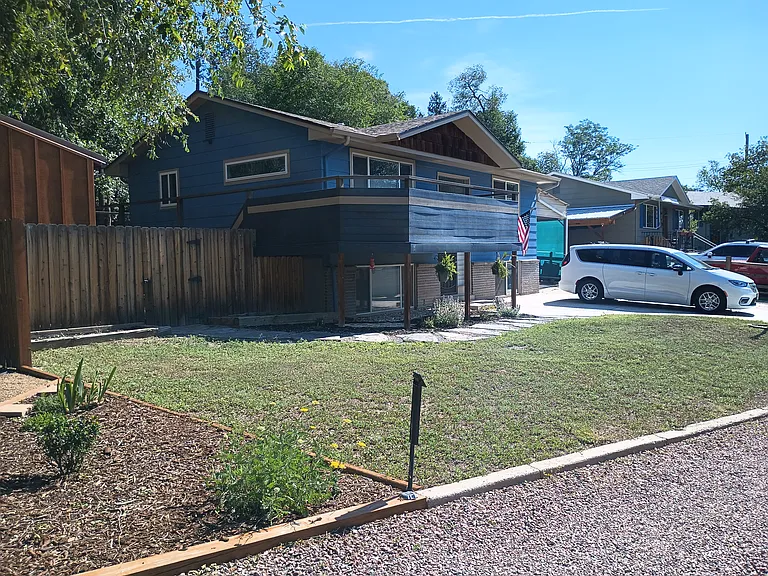 914 W Jefferson St — Photo 2