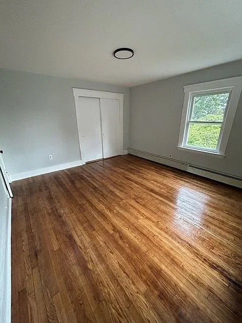 3 bed, 2.0 bath, 1509 sqft, $3,200 — Photo 2
