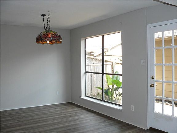 4th image of 8927 N Plaza Ct