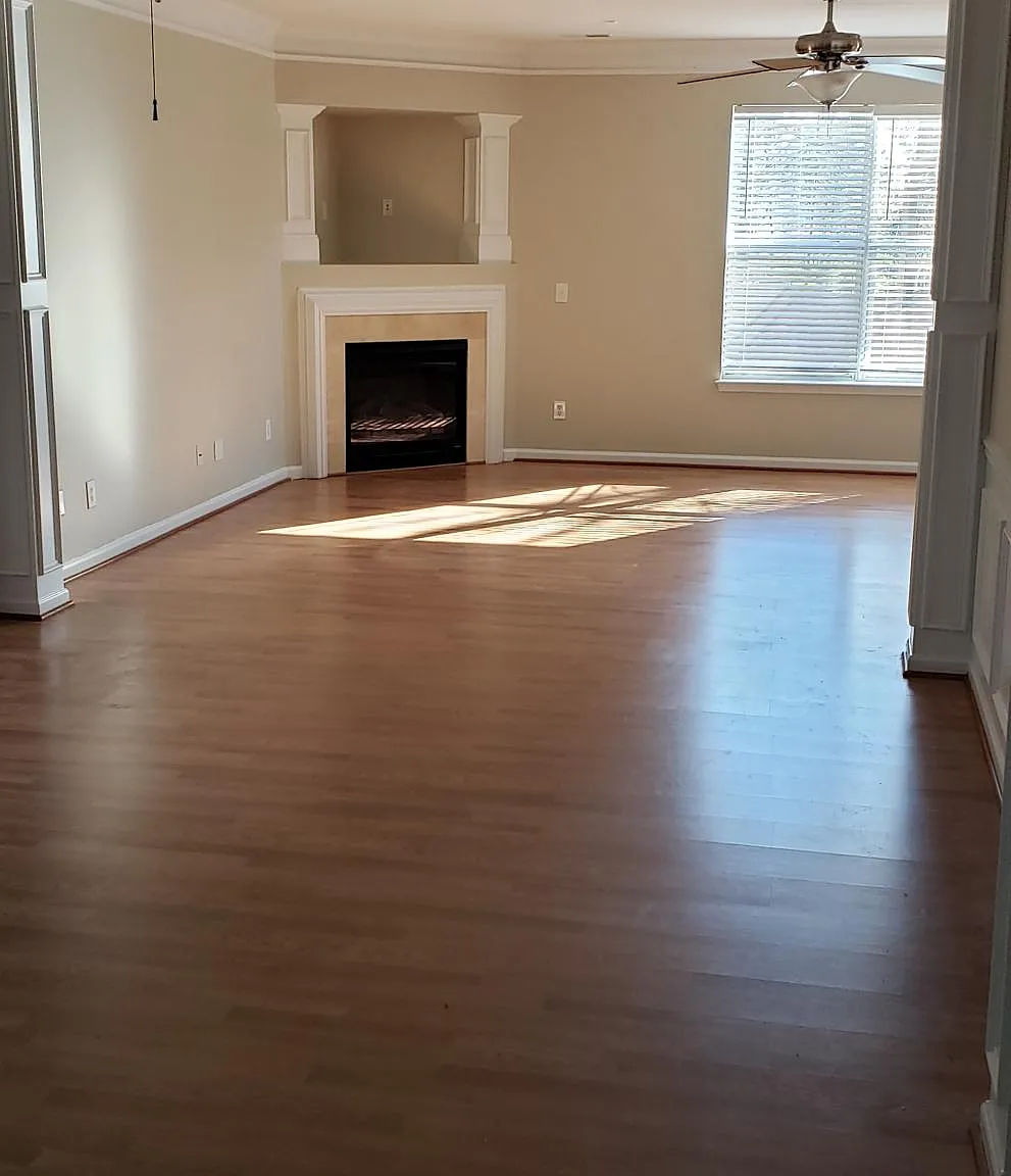 4 bed, 2.5 bath, 2540 sqft, $2,800 — Photo 4