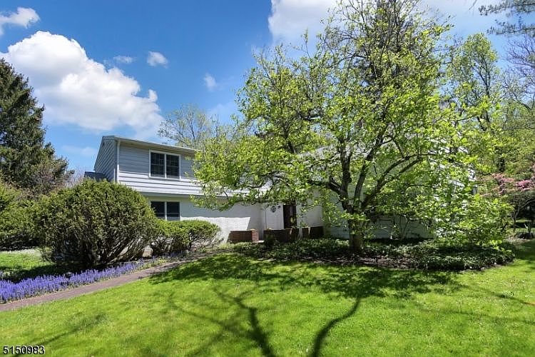 2nd image of 70 Coppermine Rd