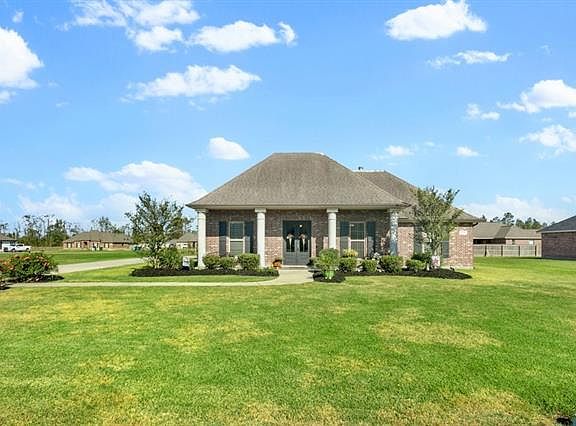 2nd image of 2770 Newberry Station Dr