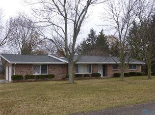 101 Willow Cir, Bryan, OH 43506