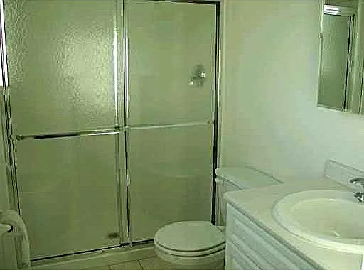 25 College Ave — Photo 20