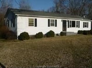 4520 Greenfield Dr, Fredericksburg, VA 22408