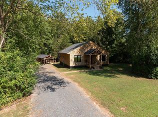 14660 Meade Rd, Amelia Court House, VA 23002