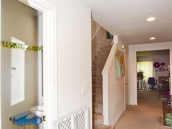 3rd image of 4802 Nassau Ave NE APT 142