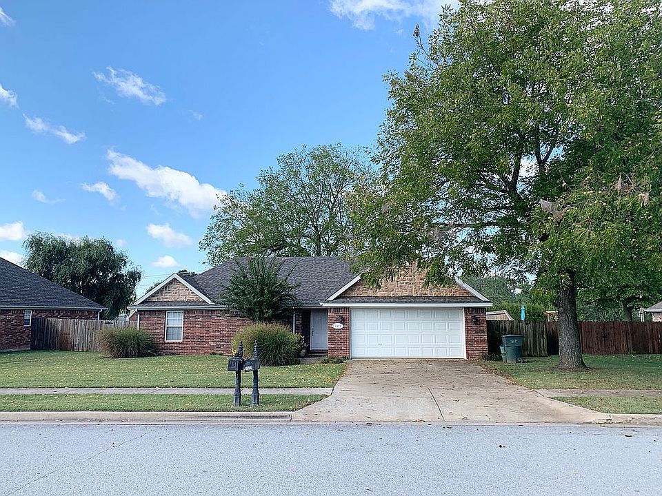 1st image of 1377 N Shetland Dr