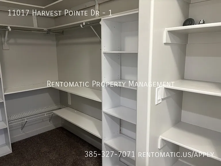 11017 S Harvest Pointe Dr #1 — Photo 24