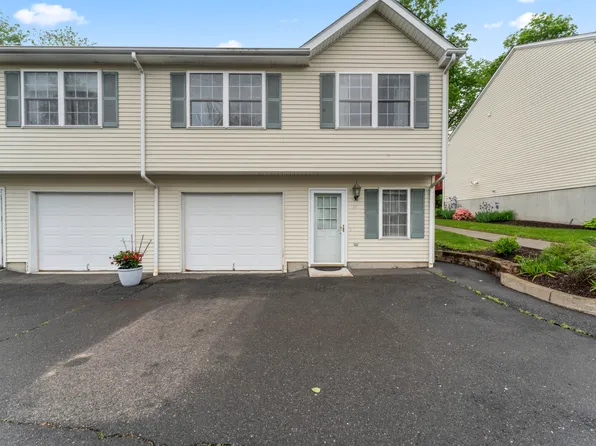 56 Pembroke Road APT 11, Danbury, CT 06811