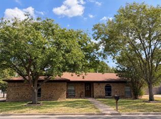 148 Crockett Ln, Hewitt, TX 76643