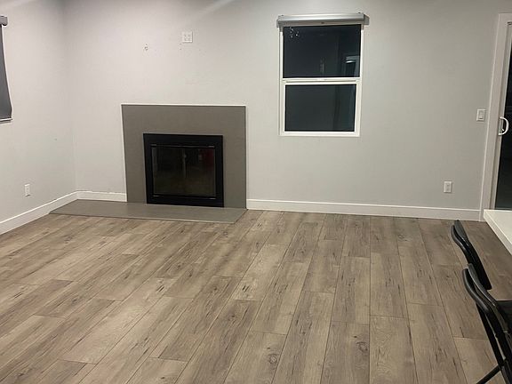 3rd image of 6463 Mammoth Ave #B