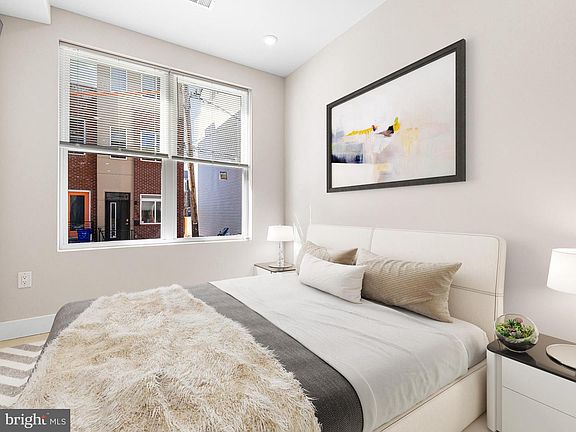 3rd image of 2053 E William St