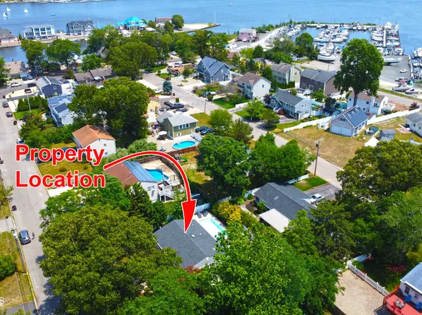 23 Layton Avenue, Pine Beach, NJ 08741