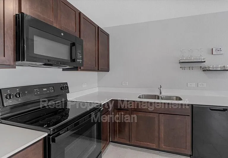 8730 Texas Risinger Dr — Photo 17