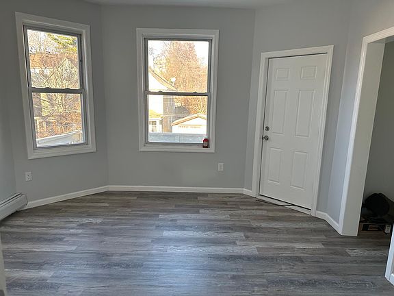 3rd image of 174 Westervelt Ave Floor 2
