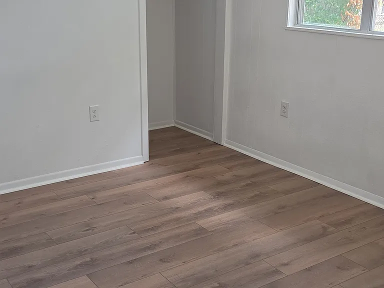 108 W Curtis St — Photo 12