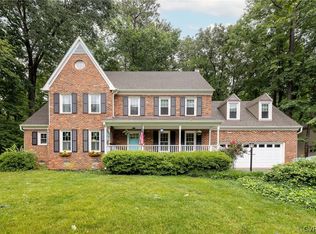 6301 Walnut Bend Dr, Midlothian, VA 23112