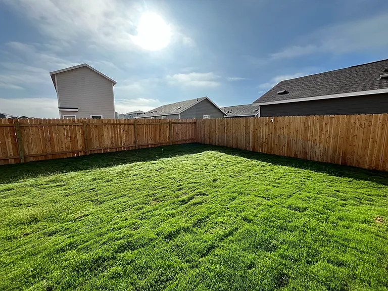 591 Commander Abbott Dr — Photo 25