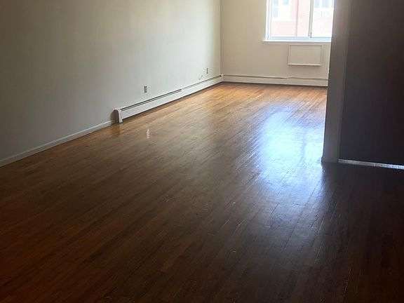 4th image of 351 E 235th St #2