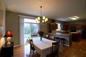 5th image of 39651 N Queensbury Ln