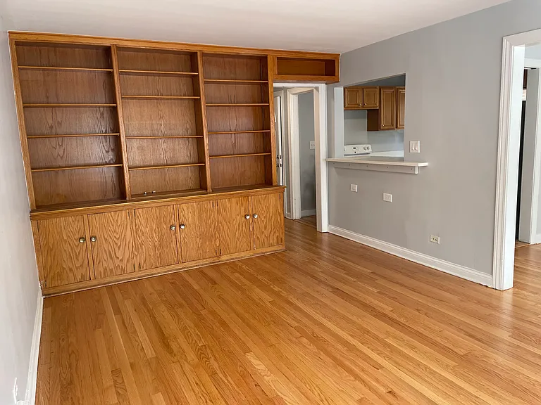 5839 N Cicero Ave #1 — Photo 5