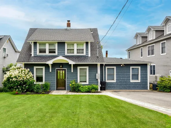 21 Hillside Avenue, Northport, NY 11768