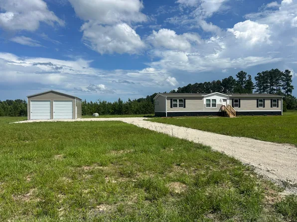105 Rambling Ln, Cross, SC 29436
