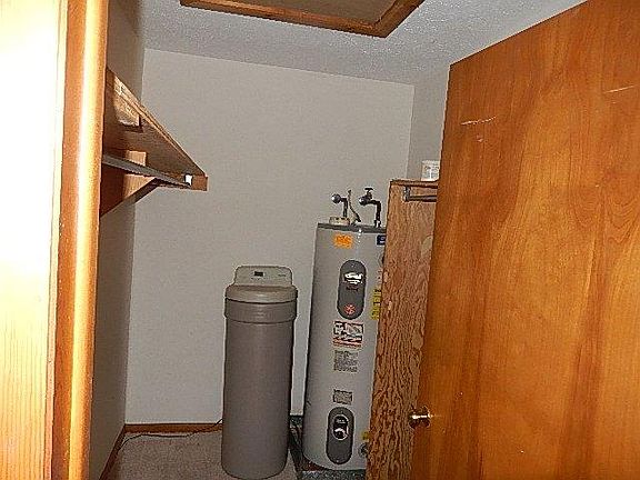 5th image of 5009 Moreland Dr