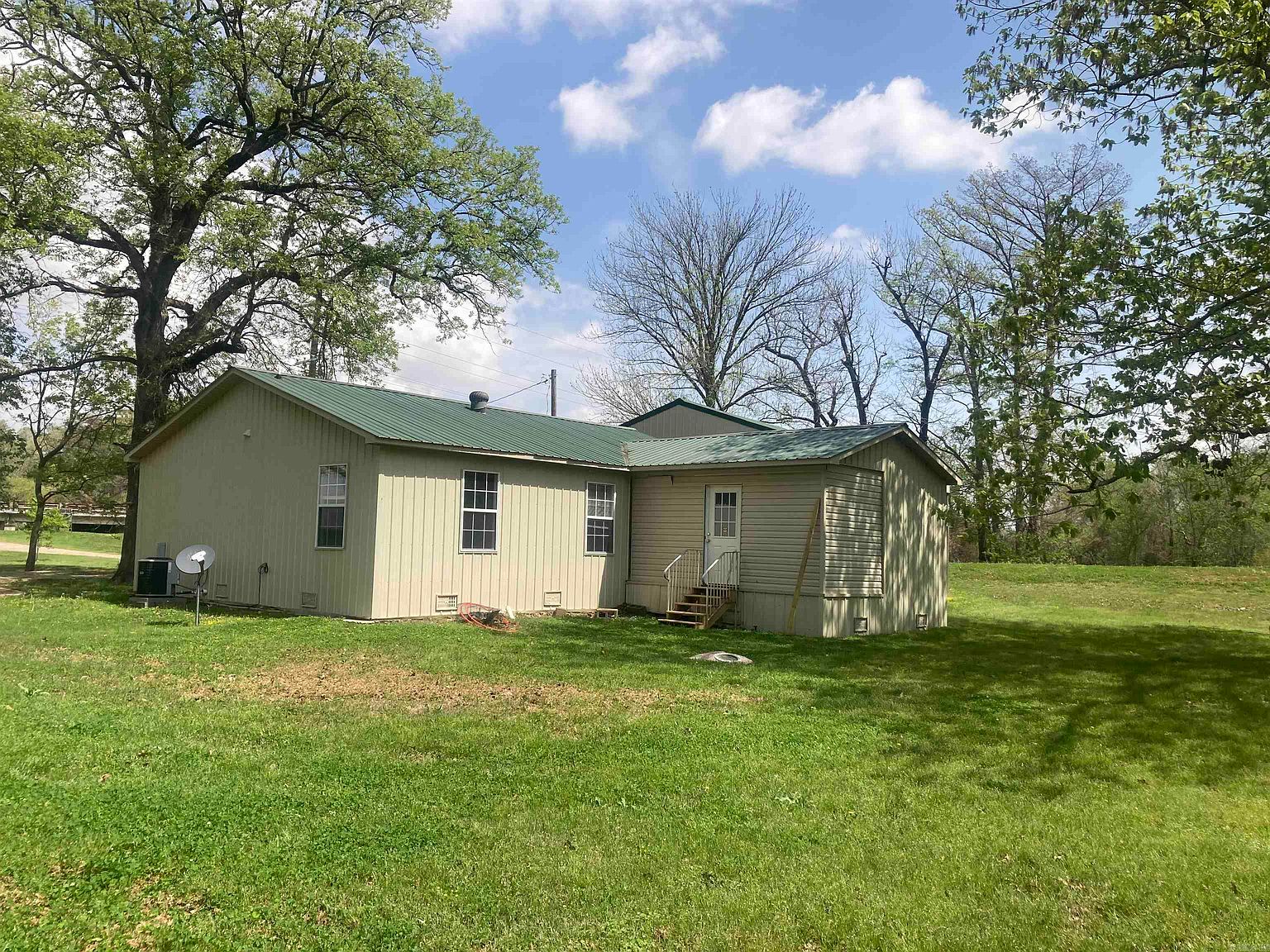 17221 64th Hwy, Mc Crory, AR 72101 | Zillow