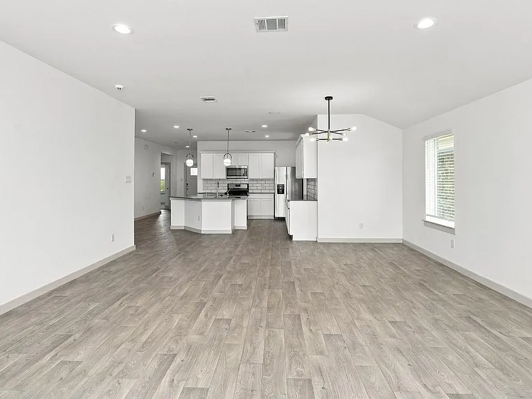 1826 Plantation Pl — Photo 3