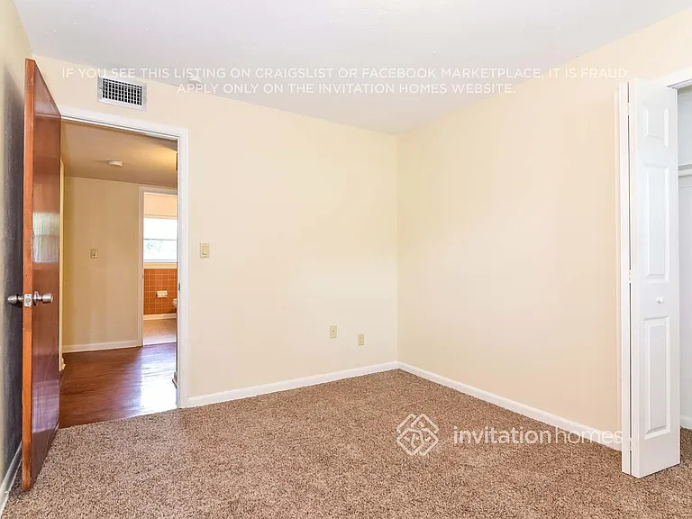 1208 Lorie Cir — Photo 8